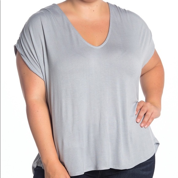 H by Bordeaux Ruched Blouse - Picture 2 of 5